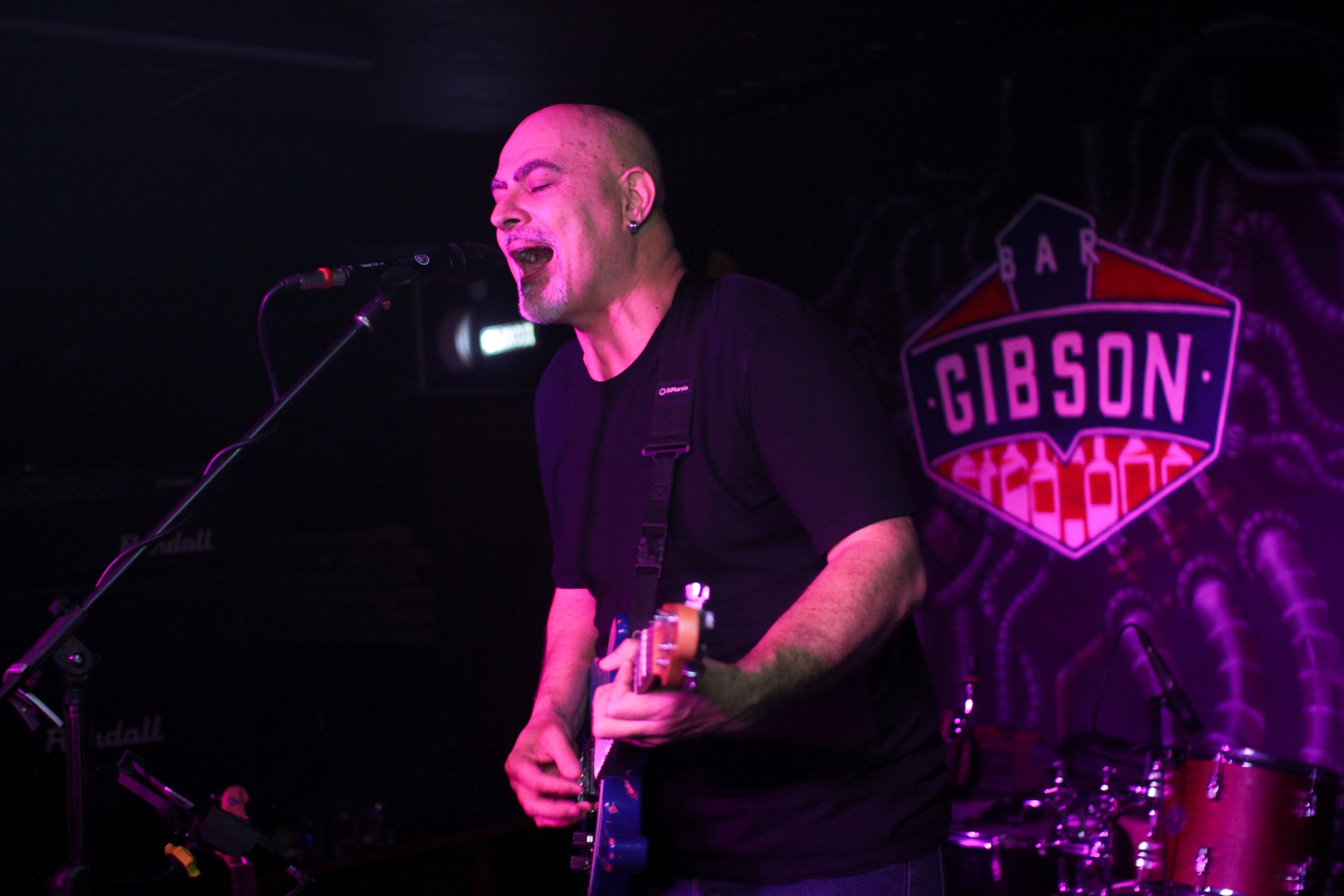 Pieter performing an electric guitar and vocal set